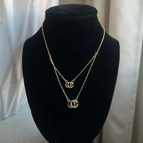 Jewelry - 🩷- Gold Double Layer CC Necklace